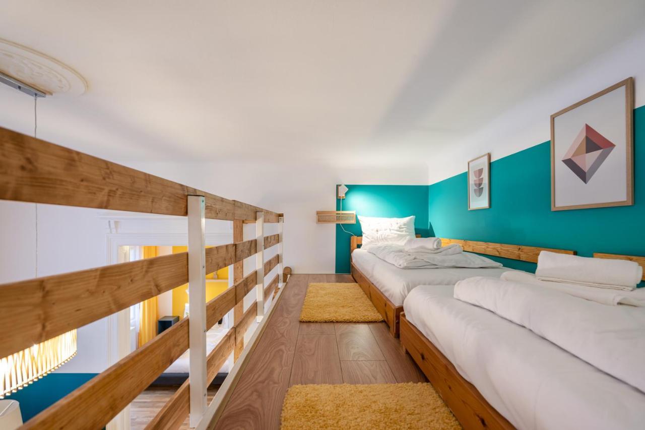 Live Star Apartment Budapest Exteriör bild
